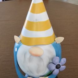 12 " Garden Guard Gnome with Bobblehead Design with "1000 Eyes Scaraway" Feature