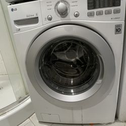 LG Stackable Washer And Dryer 
