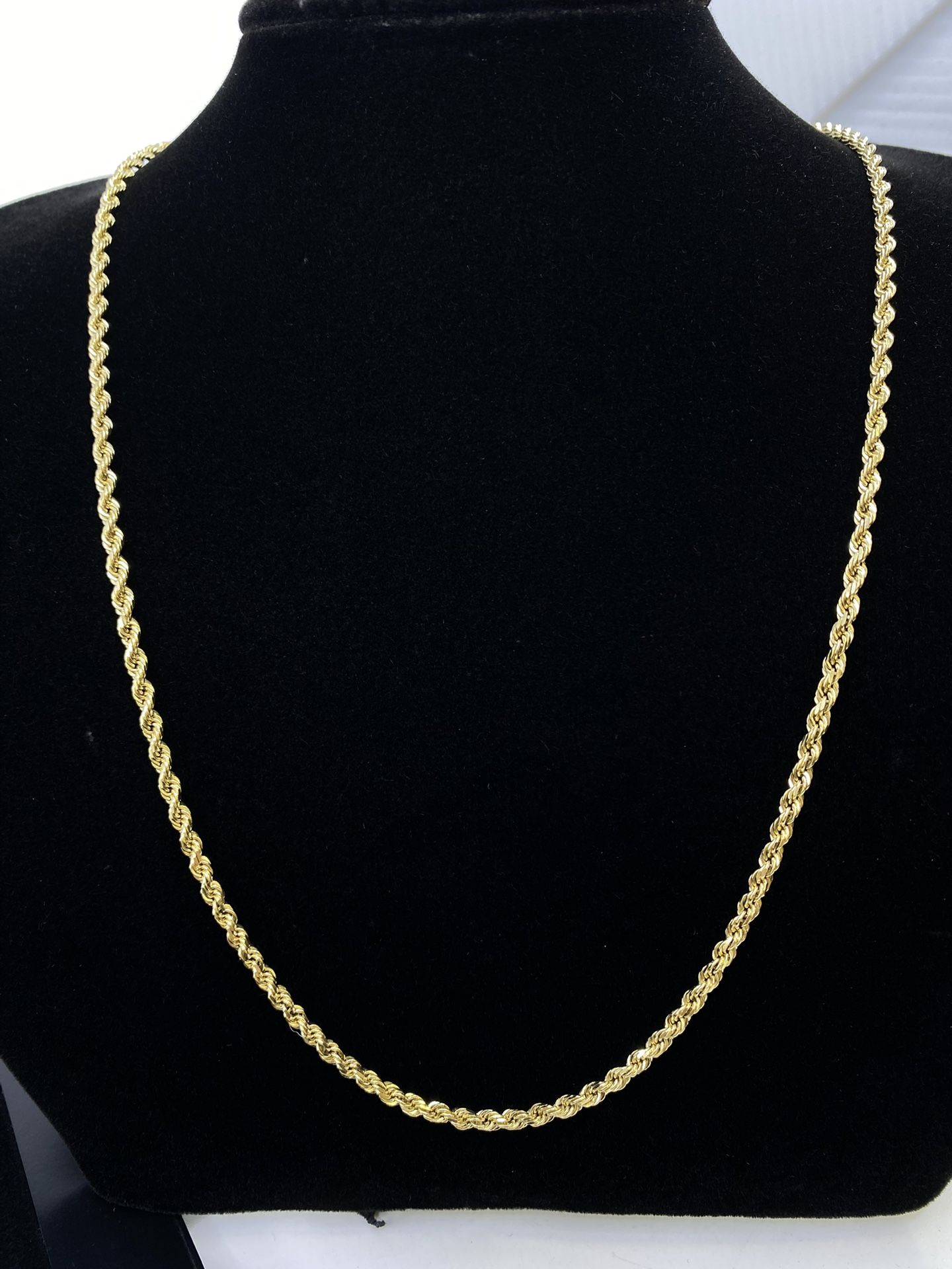 $2300 Yellow Gold Solid Rope Chain