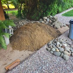 Free Clean Garden/Fill Dirt