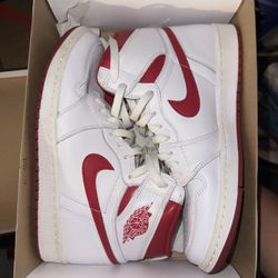 Jordan 1 high university red 