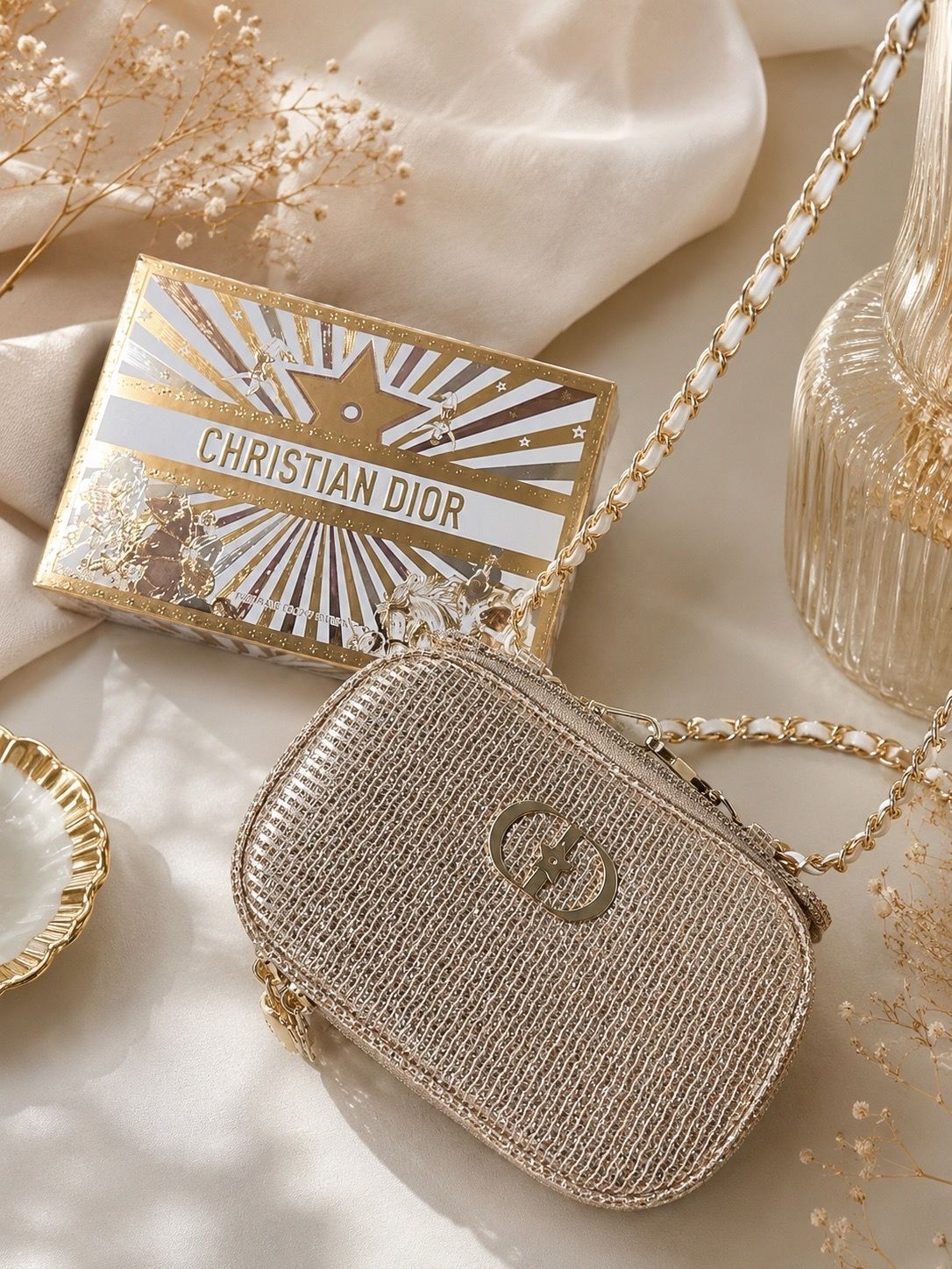 CHRISTIAN DIOR MAKE UP BAG