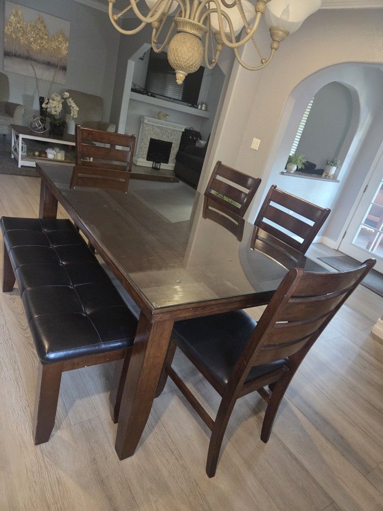 Dining Table With 6 Seats