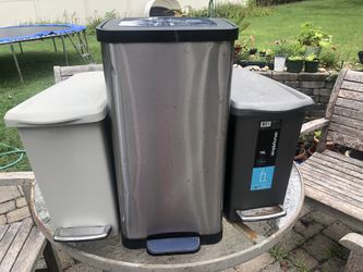 Trash Cans For Bathroom