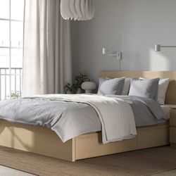 Queen Bed With Drawers Storage 