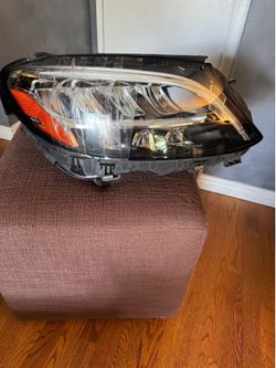 2019-2021 Mercedes-Benz C300 OEM Hella LED High Performance Right Passenger Headlight – Works – Cracked Lens (A(contact info removed)KZ)