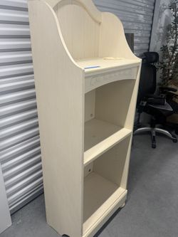 Full Size Bed  And Dresser 