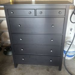 Black Dresser in good shape