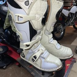 Sixsixone motocross online boots