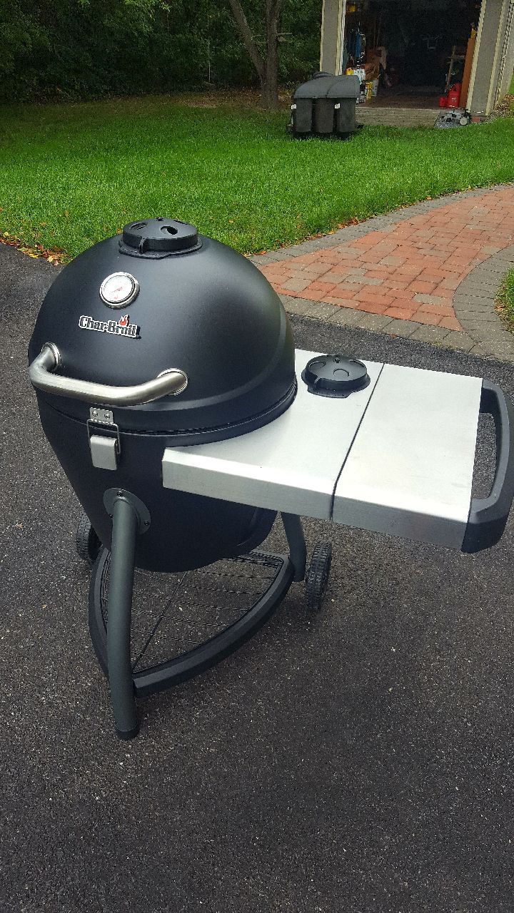 Char Broil Kamander Kamado Charcoal and Smoker for Sale in Cape May, NJ - OfferUp