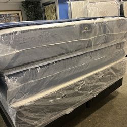 🔥namebrand king mattresses $299🔥
