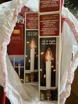CHRISTMAS WINDOW CANDLES 