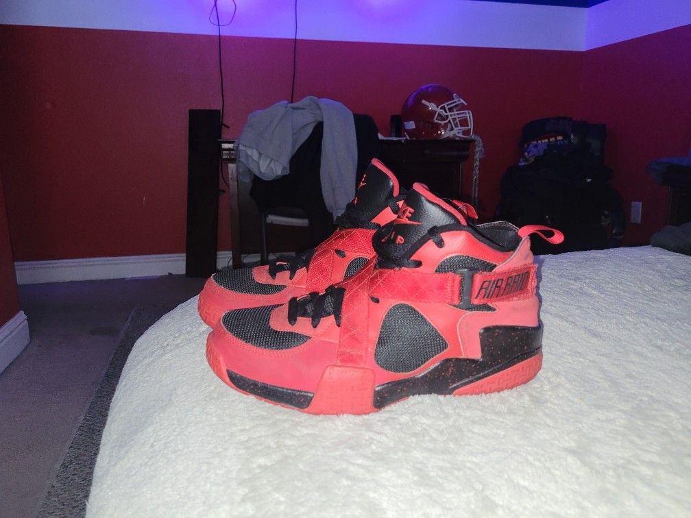 Nike Air Raid University Red Black