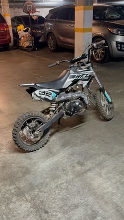 4 stroke 110cc  RFZ automatic pit bike