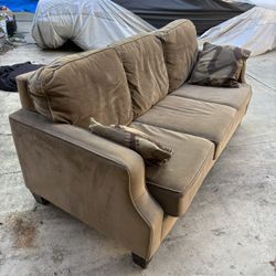FREE SOFA In Alameda 