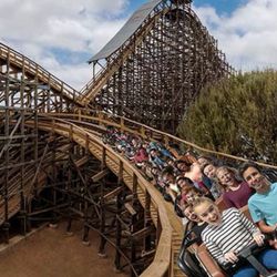 4 knotts berry farm tickets 