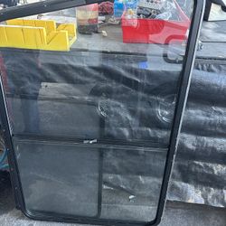Rv Window Size In Picture