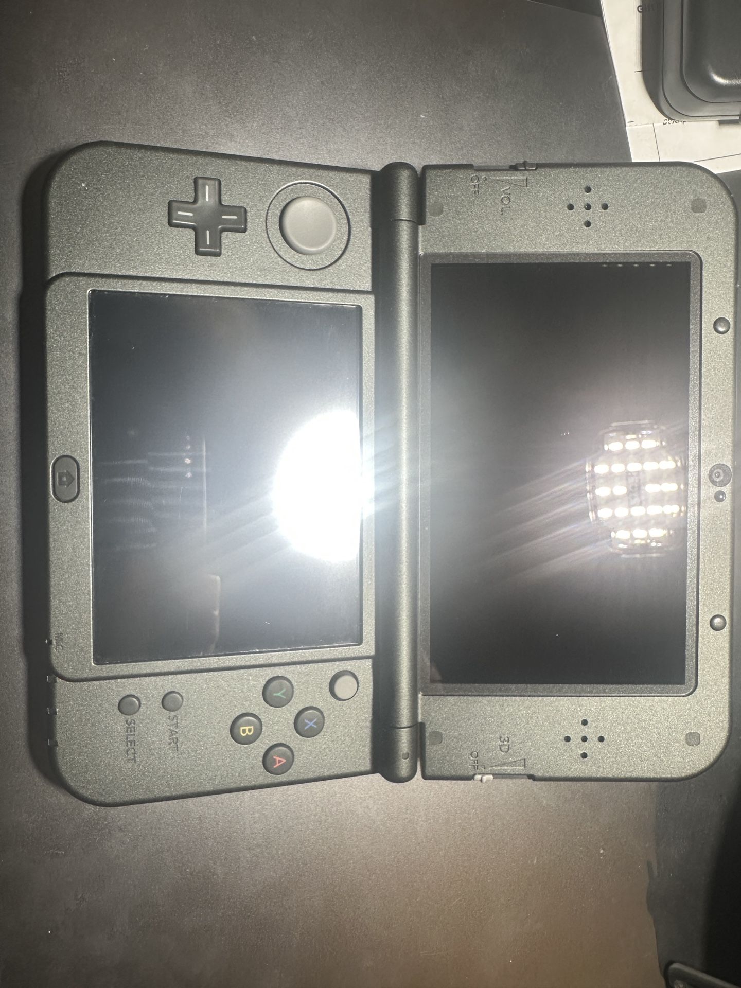 Mint “new” Nintendo 3ds Xl