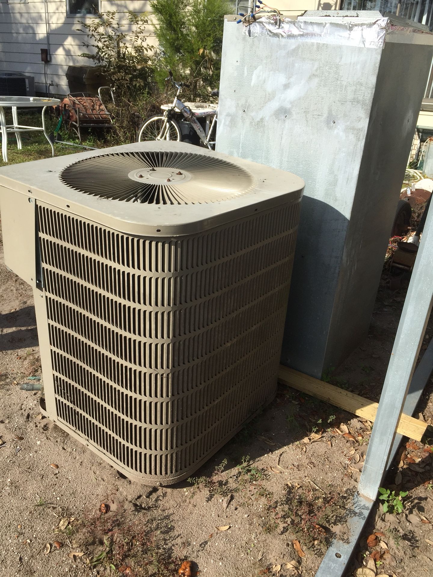 Goodman 4 ton AC unit & Air Handler (Please read full description before messaging me)