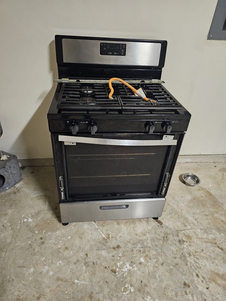 Stove And Microwave
