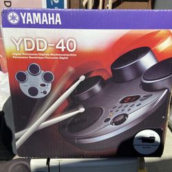 Yamaha YDD-40 Drum Set
