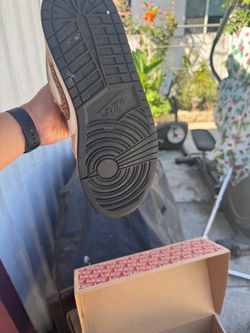 Nike Air Jordan 1 Sneaker