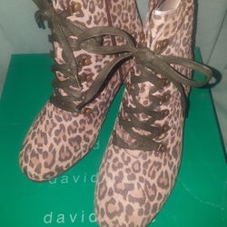 David Tate Faith Tan Leopard Fashion Boots Size 7 NOS w Box