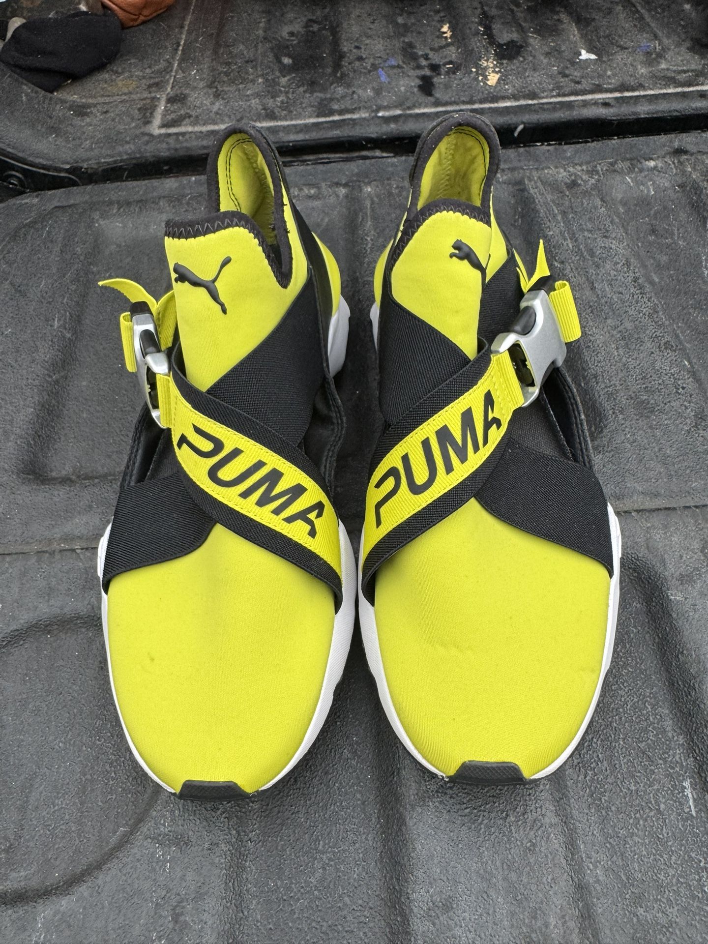 Puma Avid Wns Sneakers Lime Punch/ black, W Size 9.5 new without Box