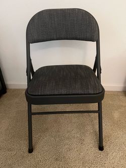 Maxchief Upholstered Padded folding chair - like new - pickup only