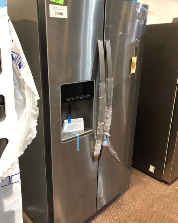 Whirlpool Side by Side Appliance 8D