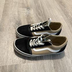 Vans Unisex Off The Wall Black Canvas Shoes Sneakers Size 5.5 Youth Nice