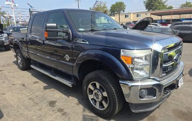 2016 Ford F-250 Super Duty Lariat DIESEL TRUCK 4WD FORD F250 TRUCK