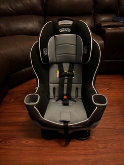 Graco Extend2Fit Convertible Car Seat