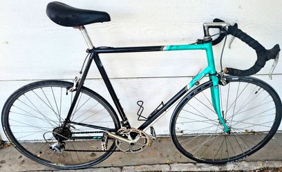 Large Miyata road bike
