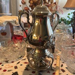 Lovely Silver Plated 17inch coffee Urn