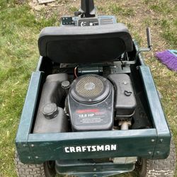 Craftsman Tractor Lawnmower 