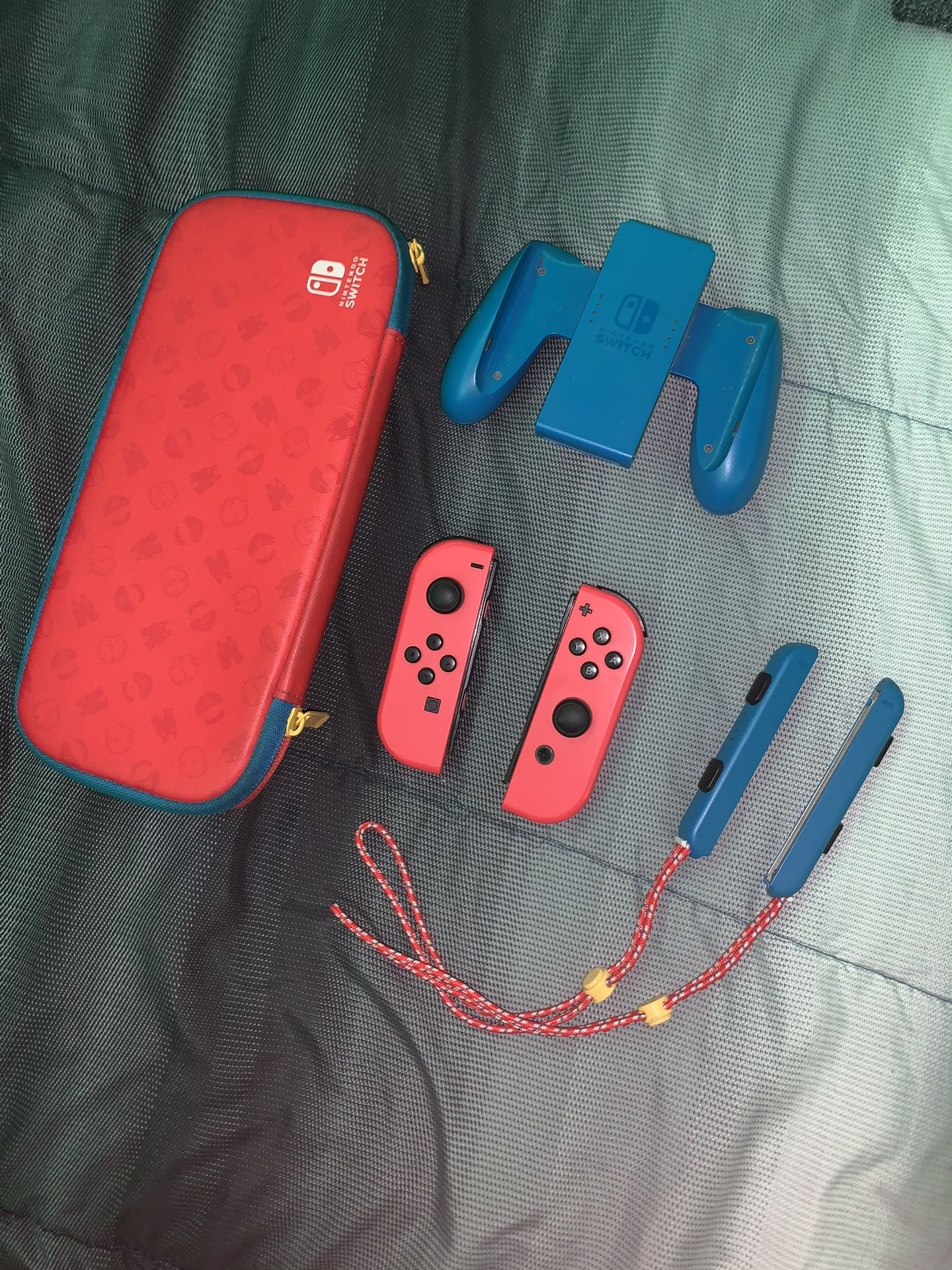 Nintendo Switch Joy-Cons Bundle + Case & Grip