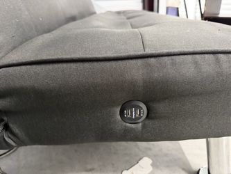 Pull out couch with usb charging port