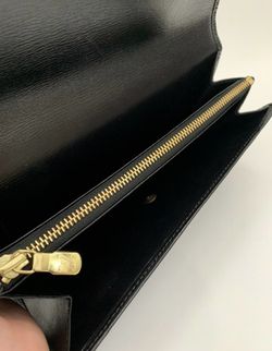 Authentic Louis Vuitton 'Sarah' Wallet for Sale in Mililani, HI - OfferUp