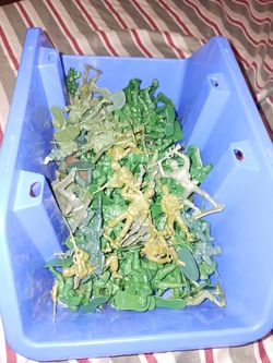 300+ Bin Of Army Men
