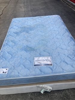 Full Set Mattress!  Simmon Brand !! $75