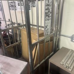 Heavy Duty Metal Rack With Wheels