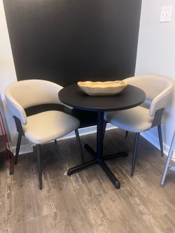 Dining chair set