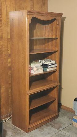 2 Solid wood shelves