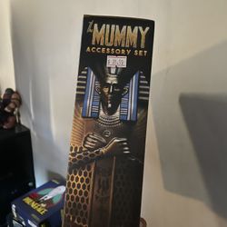 Neca Mummy Accessory Set