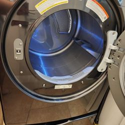 SAMSUNG ELECTRIC DRYER ONLY AND 27" PEDASTLE