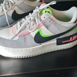 Nike Air Force 1  Shadow