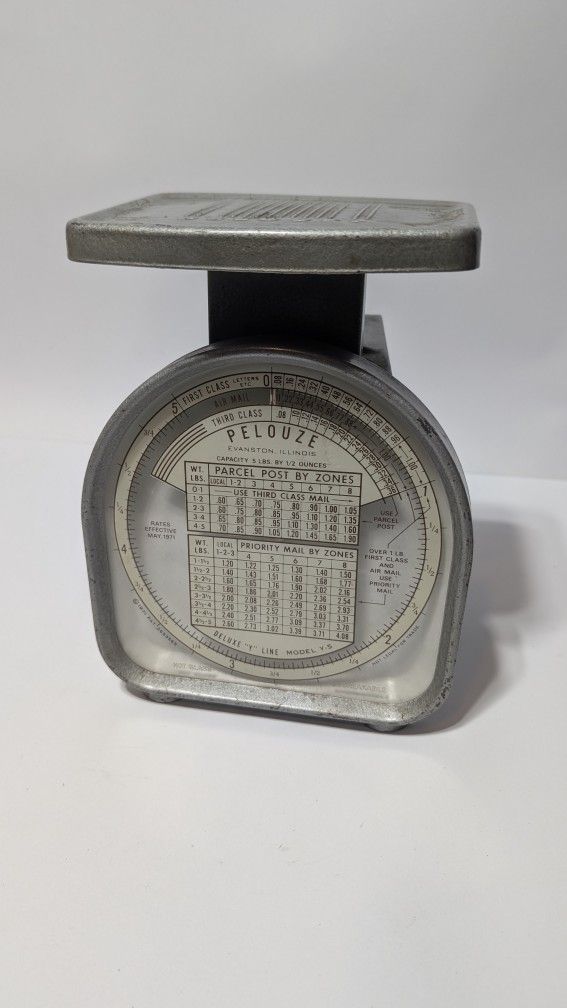 Vintage Pelouze Y5 Deluxe 5 lb Postal Scale May 1971 Evanston Illinois USA

