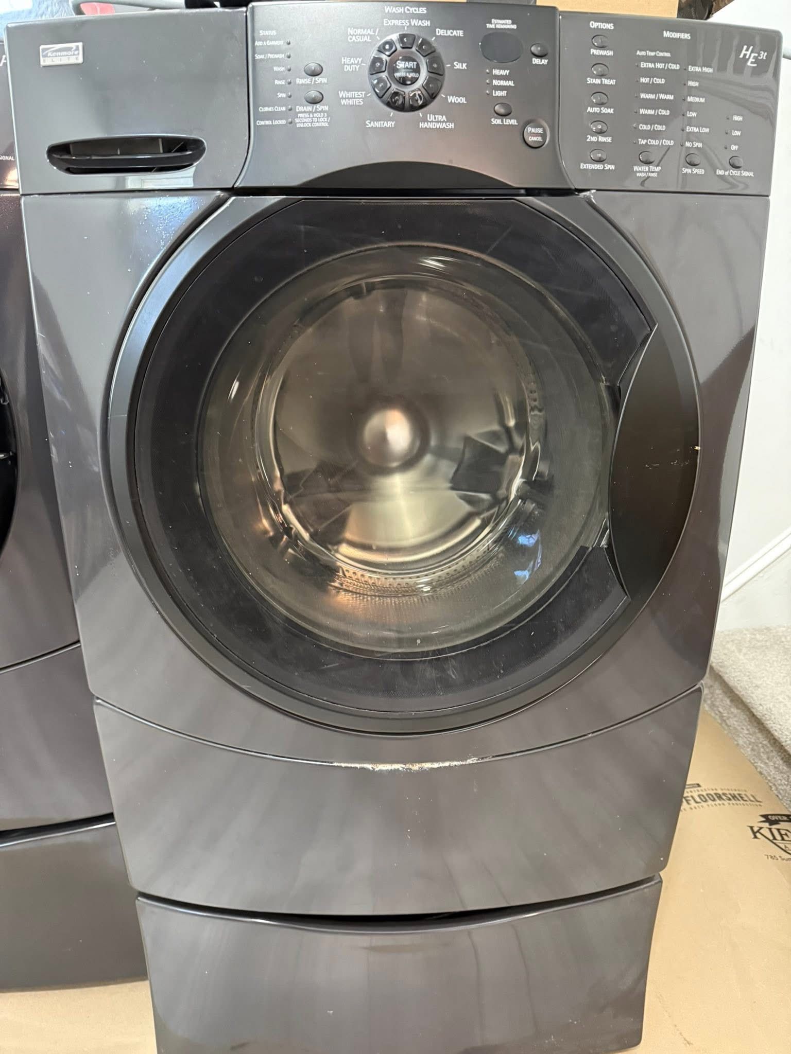Kenmore Stackable Washer Dryer Combo (gas)