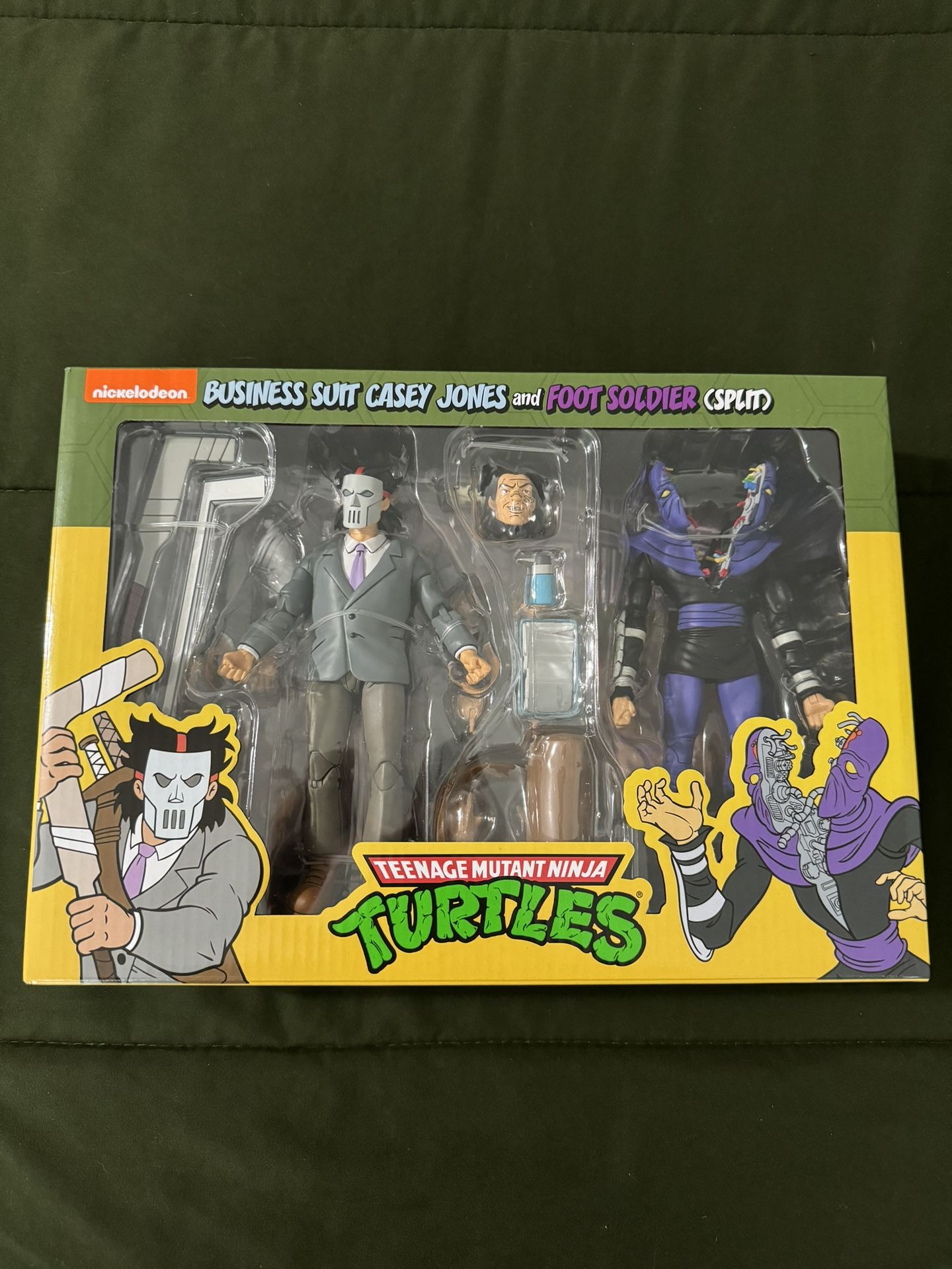 NECA Haulathon Business Suit Casey Jones & Foot Soldier Split 2 Pack